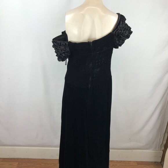 VTG MODA INT'L - WOMEN'S 14 - BLACK SHORT RUFFLE SLEEVES VELOUR DRESS - Picture 3 of 5